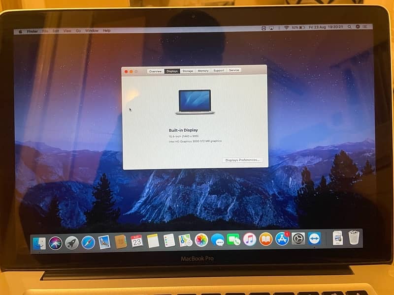 MACBOOK PRO 15 inch 0