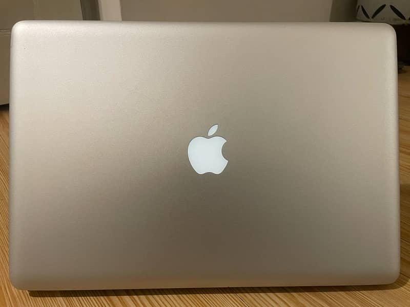 MACBOOK PRO 15 inch 2