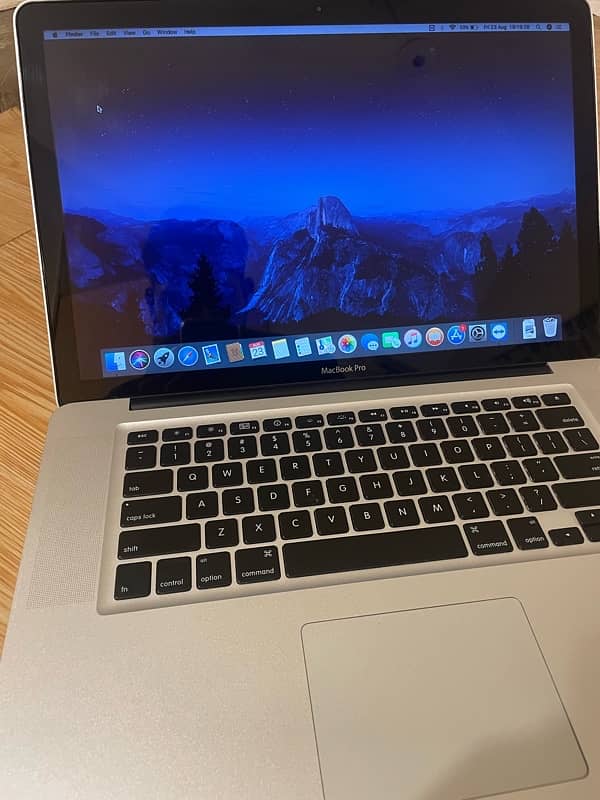 MACBOOK PRO 15 inch 3