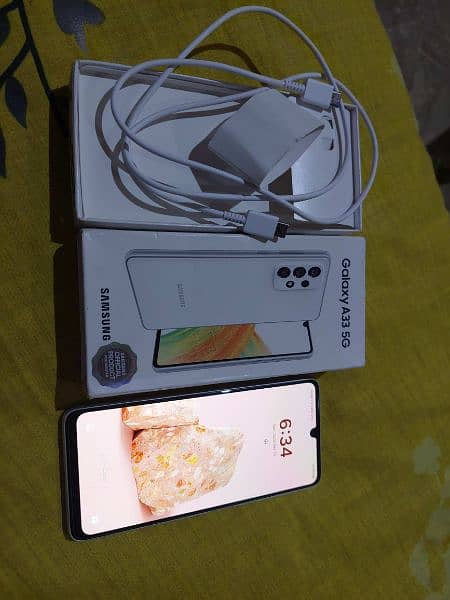 samsung galaxy a33 5g (8+8/128) in 9.5/10 condition 0