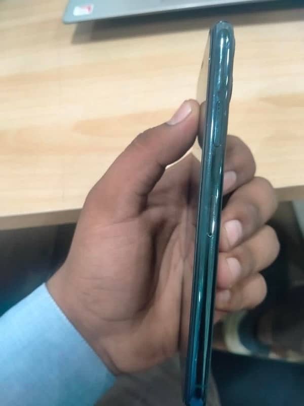 IPhone 11 Pro Max Jv 256gb 4