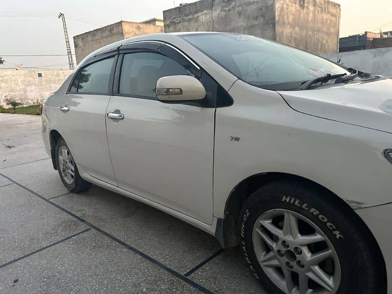 Toyota Corolla XLI 2013 8