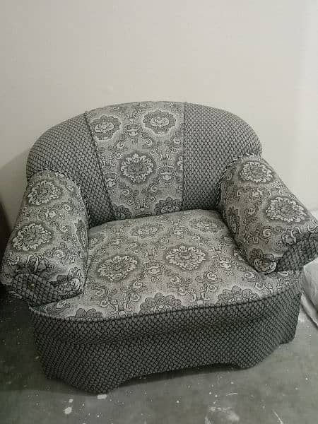 3 and 1 1 seater sofas available in excellent condition 3