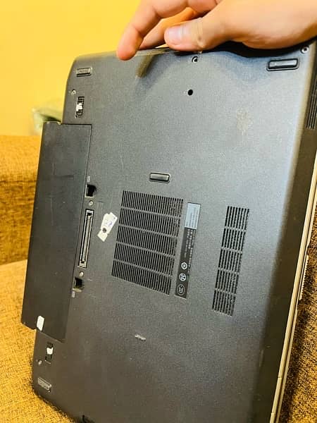 dell laptop core i5 third generation in good condition 3