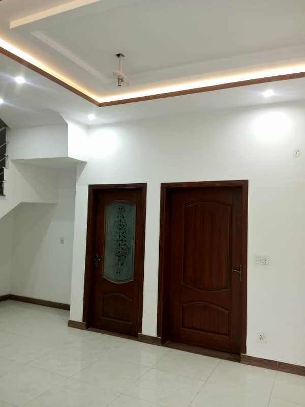 5 Marla 2.5 Story House For sale In Eden Boulevard college Road Lahore 4