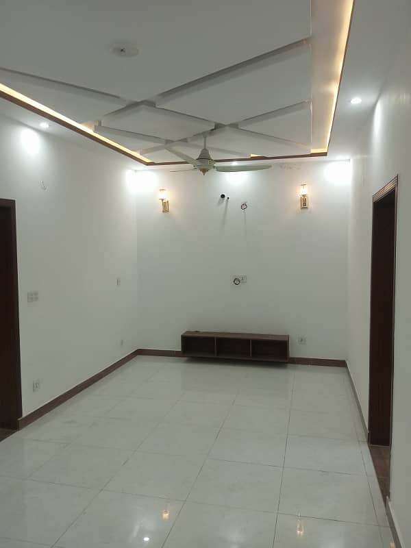 5 Marla 2.5 Story House For sale In Eden Boulevard college Road Lahore 31