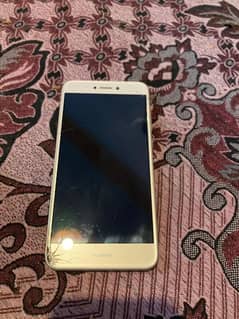 Iam selling my Huawei nova lite in good condition just panel Break