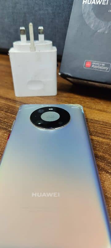 Mate 40 pro official PTA 8