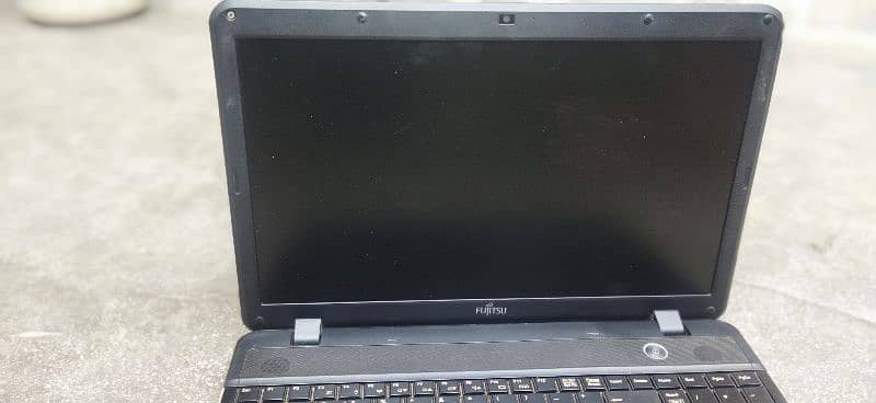 laptop Fujitsu 2