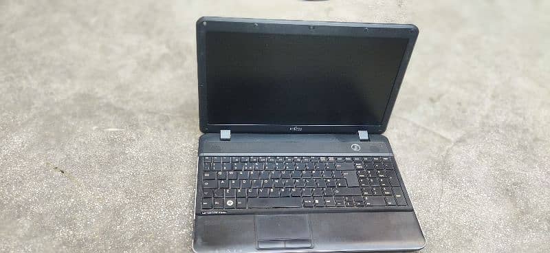 laptop Fujitsu 3