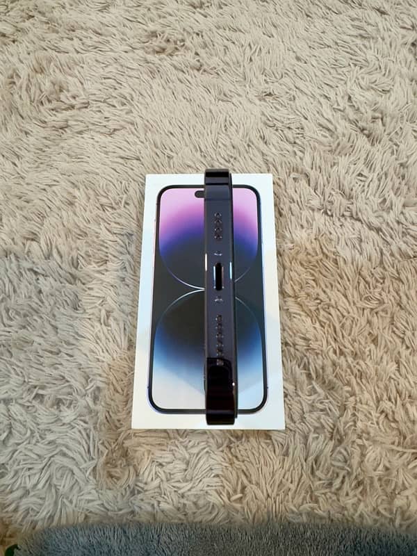 IPHONE 16 PRO MAX 256gb (ESIM/PHYSICAL SIM) PTA APPROVED 9