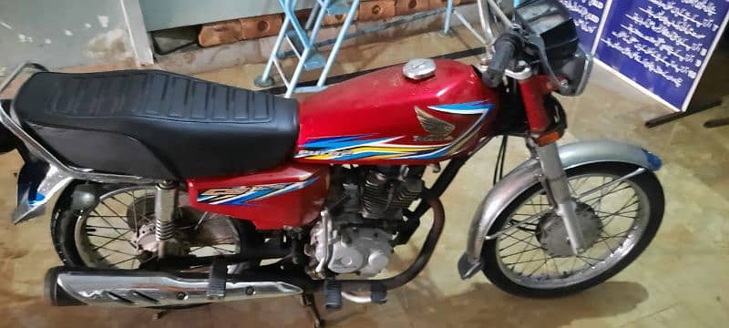 Honda 125 in superb condition 3