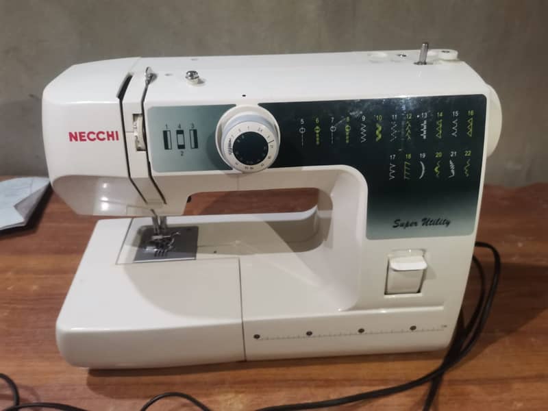 Italian brand new sewing machine only 24000 8