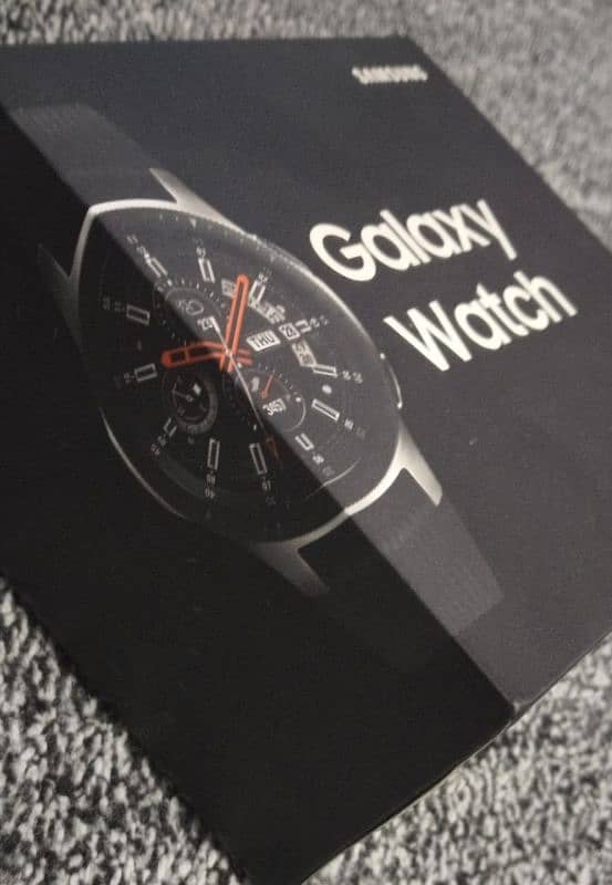 Samsung watch 4 with box 0