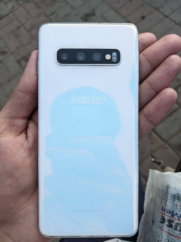 Samsung s10 4