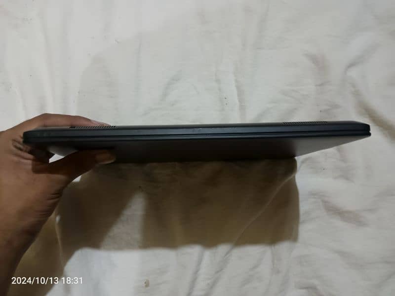 Dell latitude E7270 i5 6th Generation 4