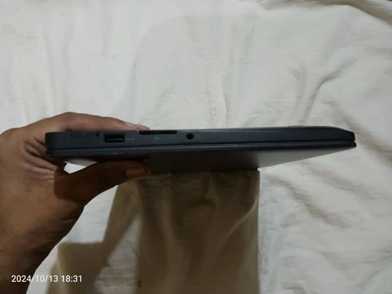 Dell latitude E7270 i5 6th Generation 7