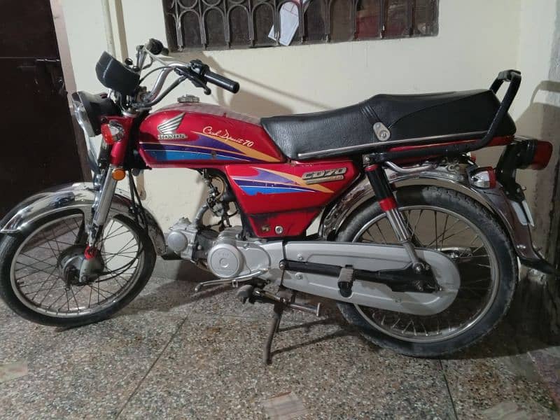 Honda CD70 4