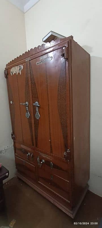 wardrobe for urgent sale 3