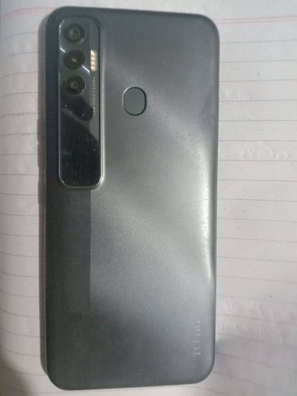 Tecno Spark 7 Pro 0