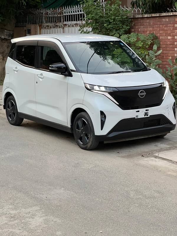 Nissan Sakura Electric Ev Leaf/ek X 1