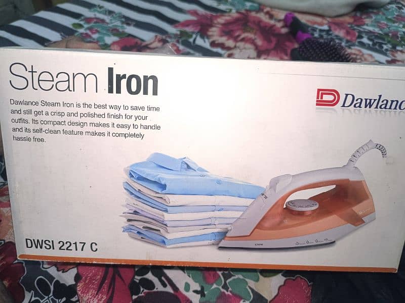 light Weight Steam Iron 2217 1