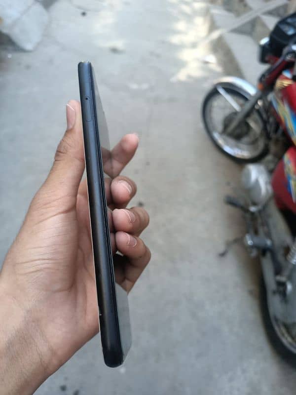 Google Pixel 4xl 6/128 Urgent sale 3