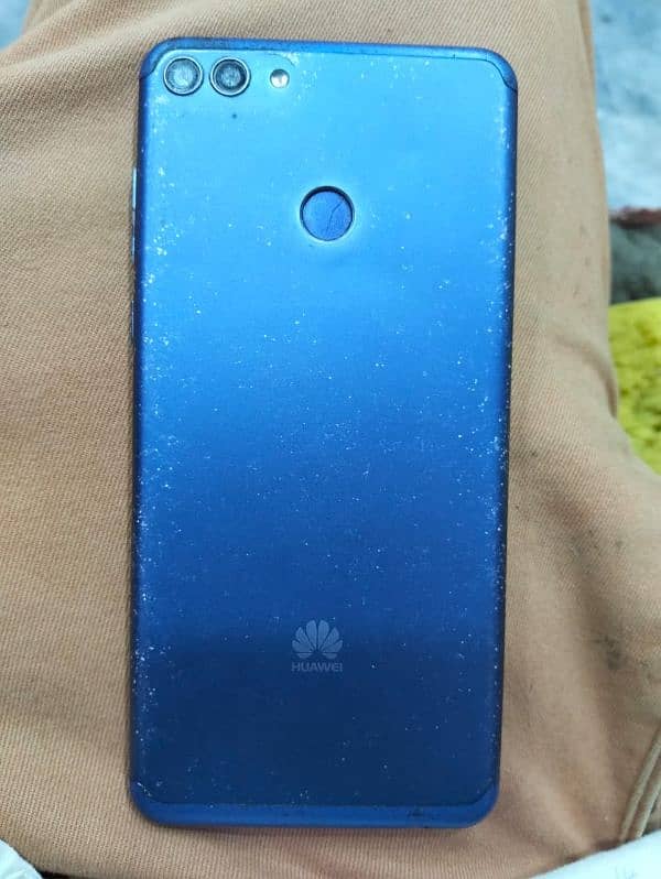 HUAWEI y9 2018 3