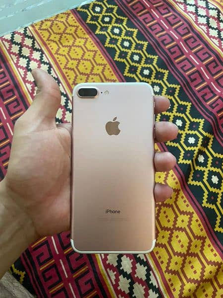 03307802429 iphone 7plus 128gb PTA approved water proof 1