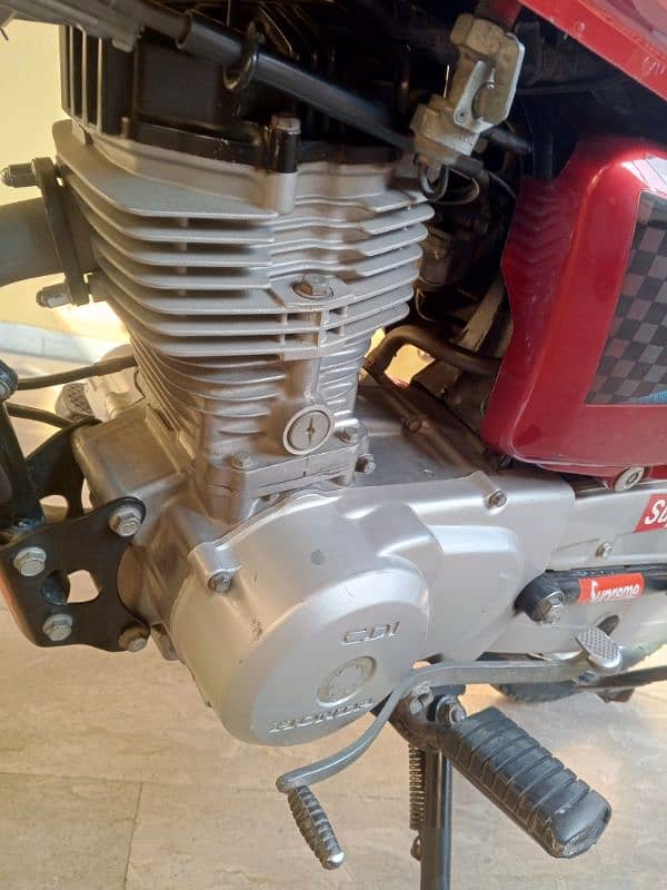 Honda CG125 very good condition 4