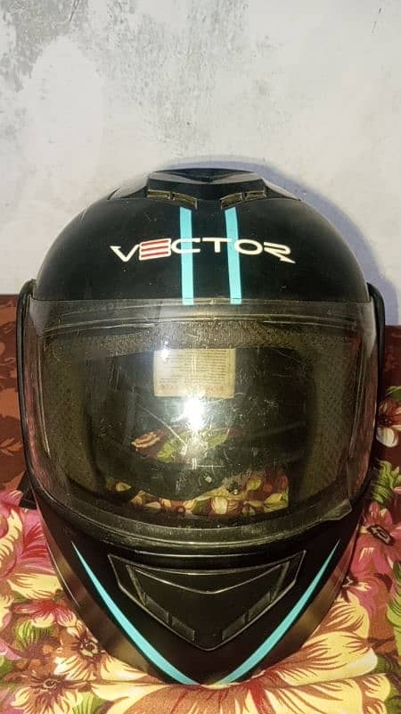 Vector Helmat use 10/10 Condition 03214833320 2