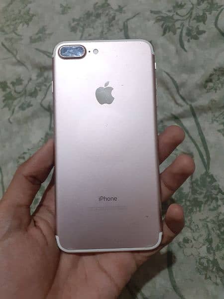 7 plus sale urgent 8