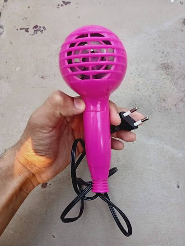 Mini Hair dryer ( brand new) 2