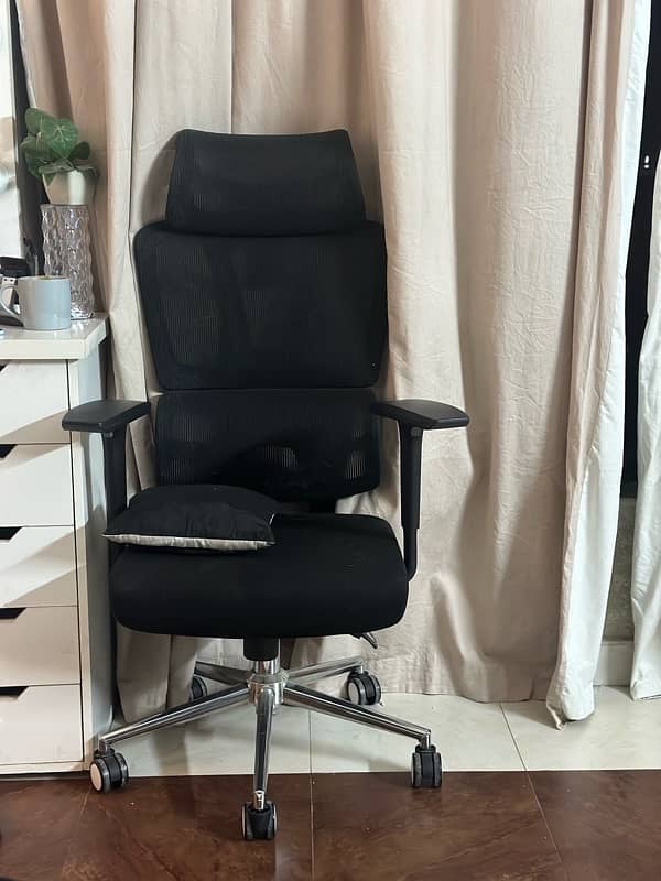 gameing chair or office chair 2