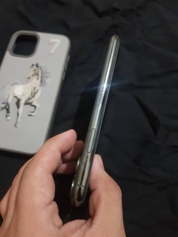 iphone 11 Pro [NON PTA]  Exchange possible with iphones OR Bikes 9