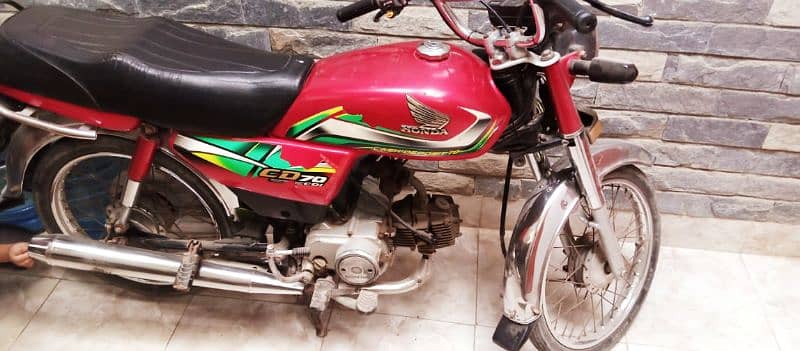 Honda cd 70 2022 model Red Karachi No. 03160787090 0