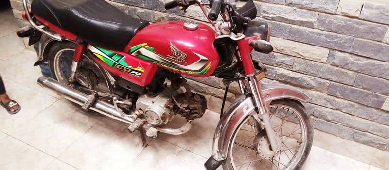 Honda cd 70 2022 model Red Karachi No. 03160787090 2