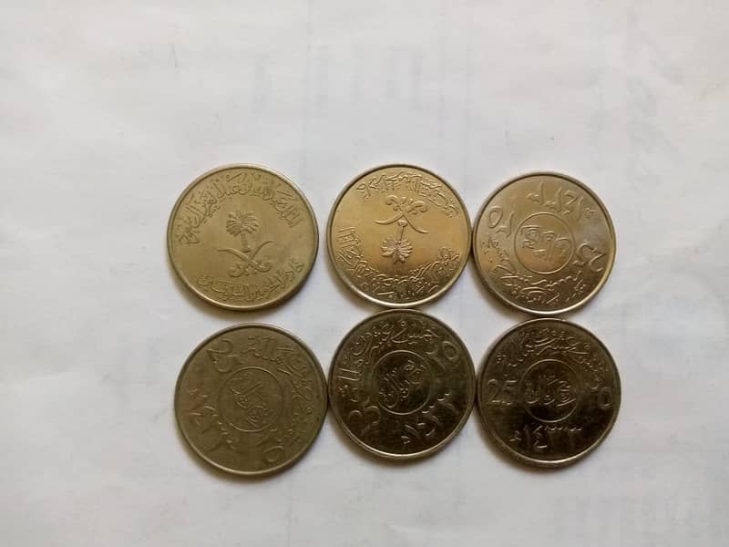 Old coins diffrence country 2