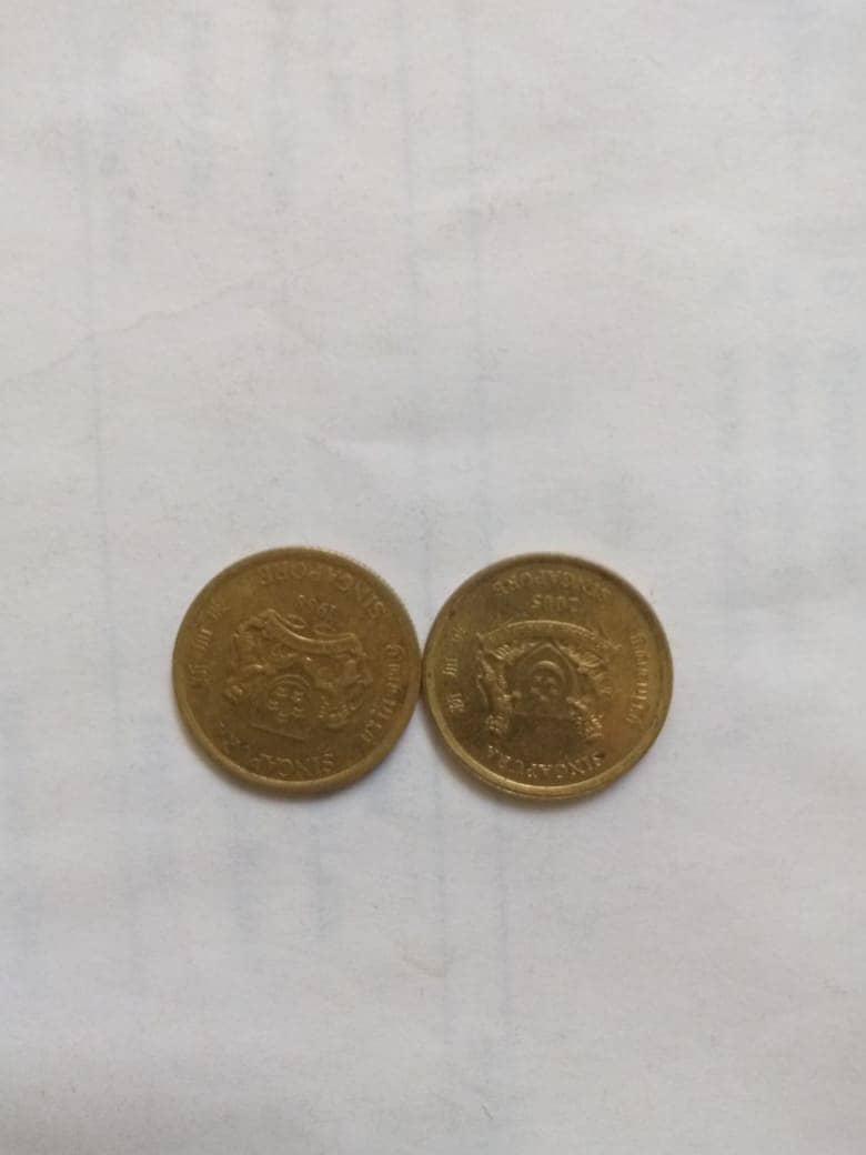 Old coins diffrence country 4