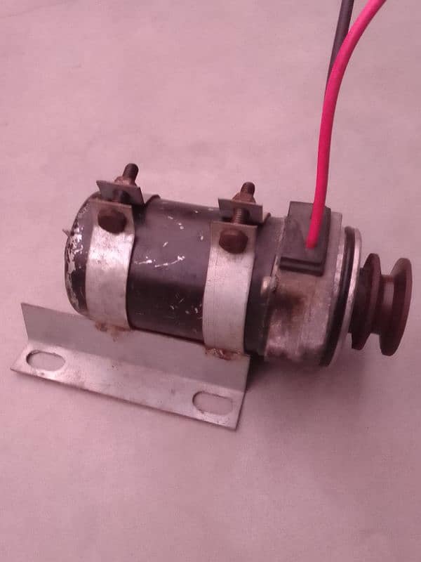 12 Volt DC Motor 6