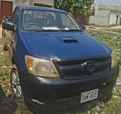 Single cabin Hilux Dala 2007 call 0'3'1'2'5'8'0'6'1'3'5