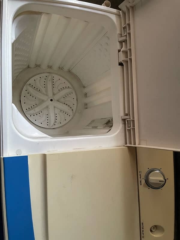 Toyo Twin Tub Washing Machine 2