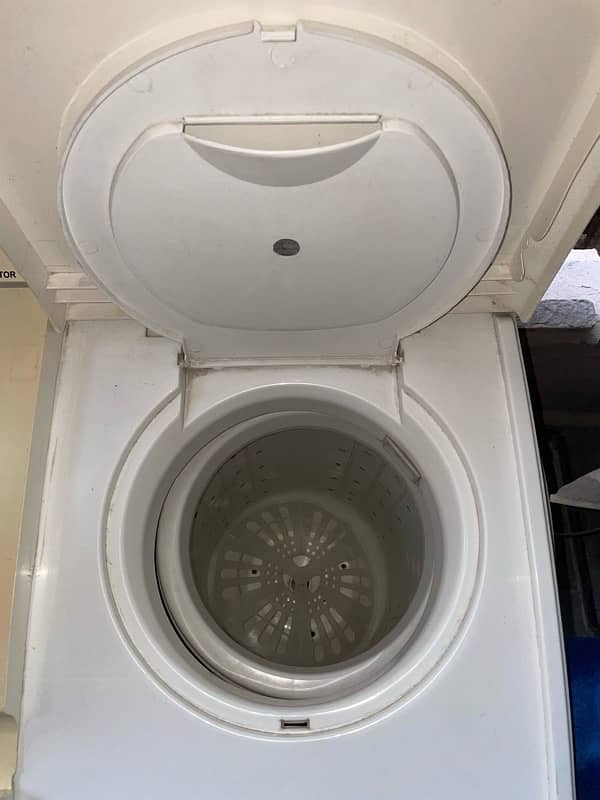 Toyo Twin Tub Washing Machine 3