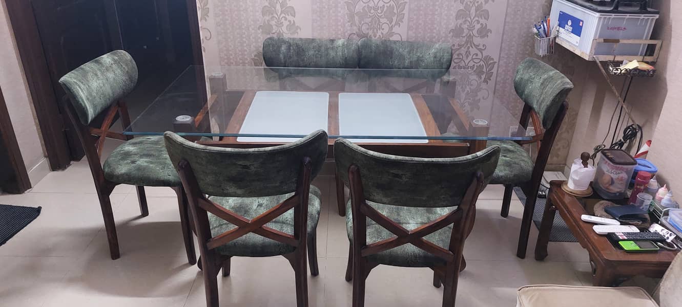 Dining Table wanted to sell 1