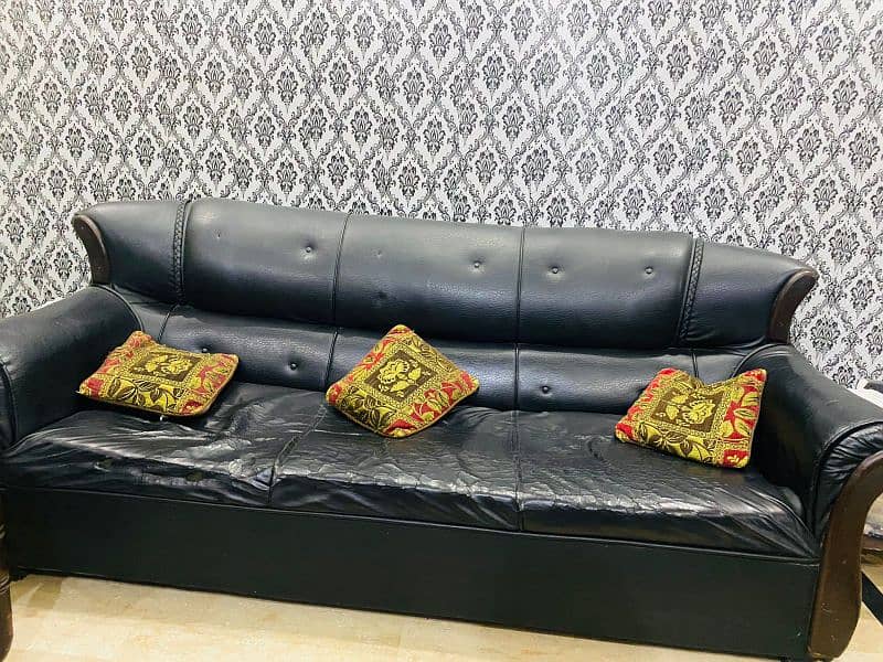 leather sofa for sale 0