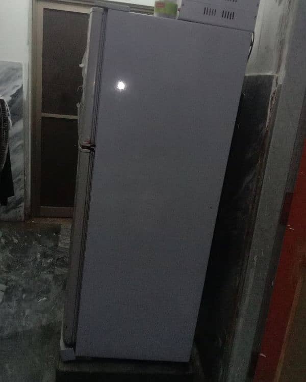 New Dawlance Refrigerator For Sale 3