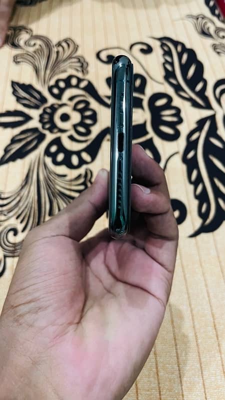 IPhone 11 Pro Max Dual PTA  Approved 5