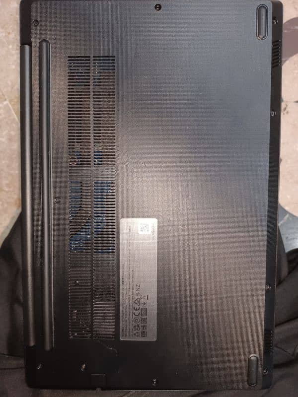 i am selling my lenovo core i5 12 gen v15 2