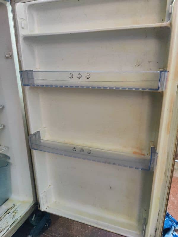 Haier Full size fridge 3