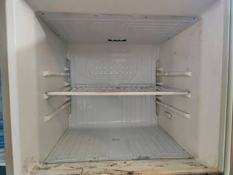 Haier Full size fridge 7